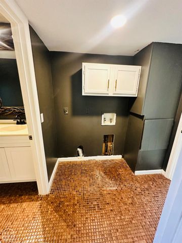 2900 Dowell, Newport, AR 72112