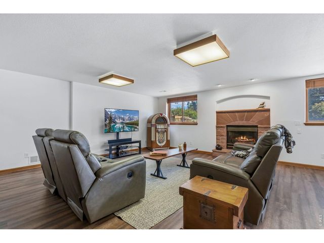2909 Pronghorn Ct, Loveland, CO 80537