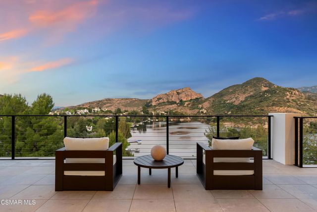 461 Lake Sherwood Drive, Westlake Village, CA 91361