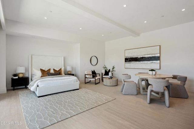 461 Lake Sherwood Drive, Westlake Village, CA 91361