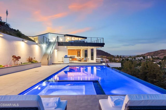 461 Lake Sherwood Drive, Westlake Village, CA 91361