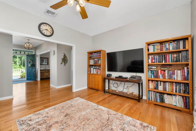 3 Mayfly Lane, Raymond, NH 03077