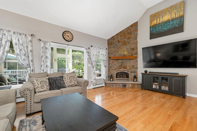 3 Mayfly Lane, Raymond, NH 03077