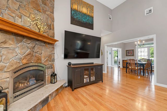 3 Mayfly Lane, Raymond, NH 03077