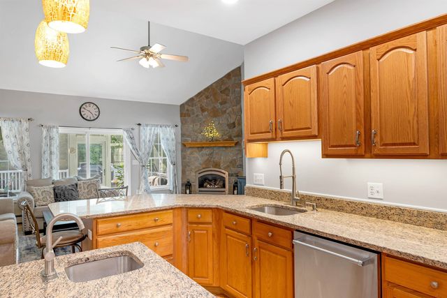 3 Mayfly Lane, Raymond, NH 03077