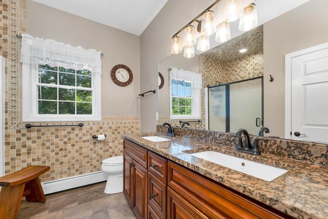 3 Mayfly Lane, Raymond, NH 03077