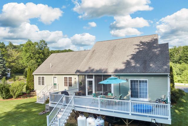 3 Mayfly Lane, Raymond, NH 03077