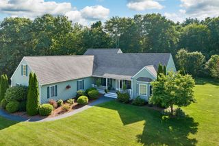 3 Mayfly Lane, Raymond, NH 03077