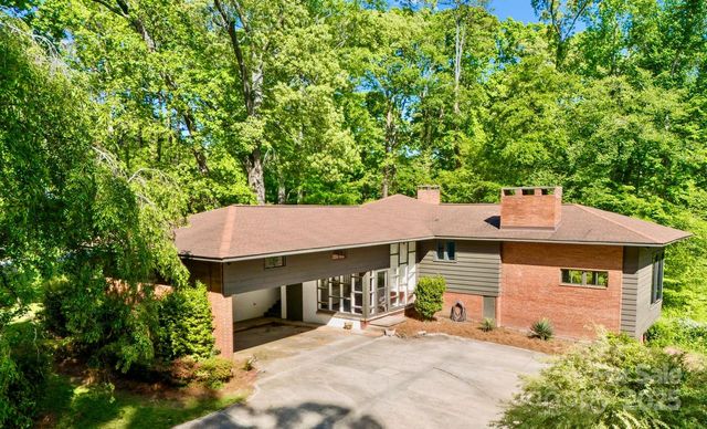 916 E Park Drive, Lincolnton, NC 28092