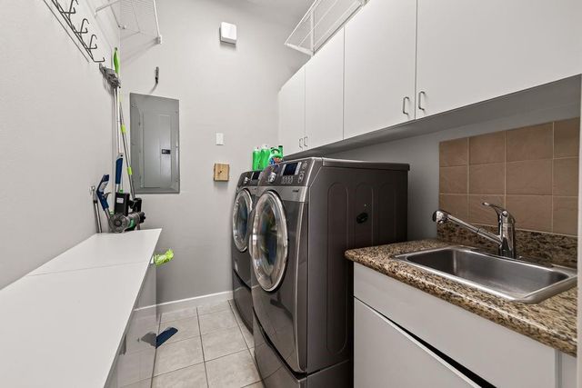 3388 Sage Road Road 2302, Houston, TX 77056