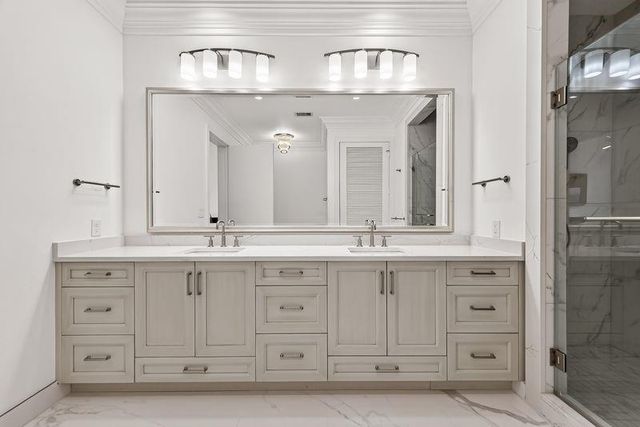 3388 Sage Road Road 2302, Houston, TX 77056