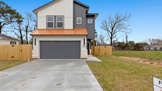 1404 Ross Ave, Cleveland, TX 77327