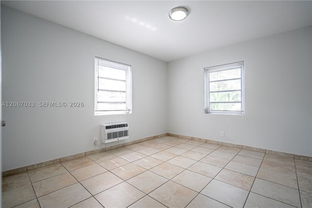 1208 71st St 8, Miami Beach, FL 33141
