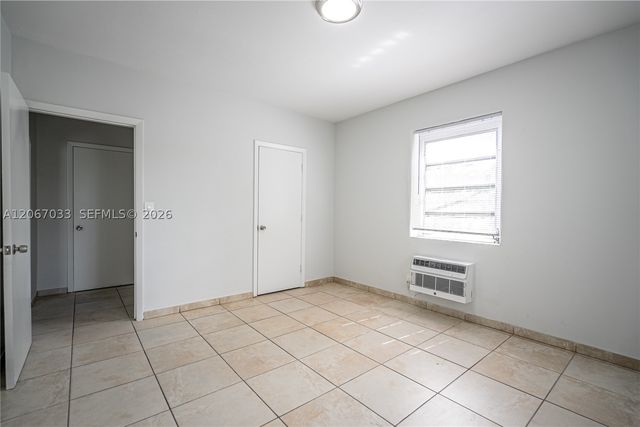 1208 71st St 8, Miami Beach, FL 33141