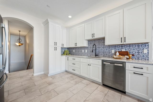 9225 N MOUNT AIREY DR, Eagle Mountain, UT 84005