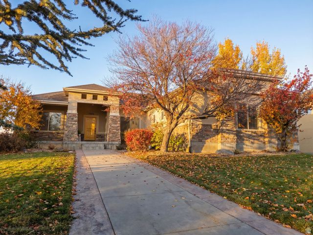 9225 N MOUNT AIREY DR, Eagle Mountain, UT 84005