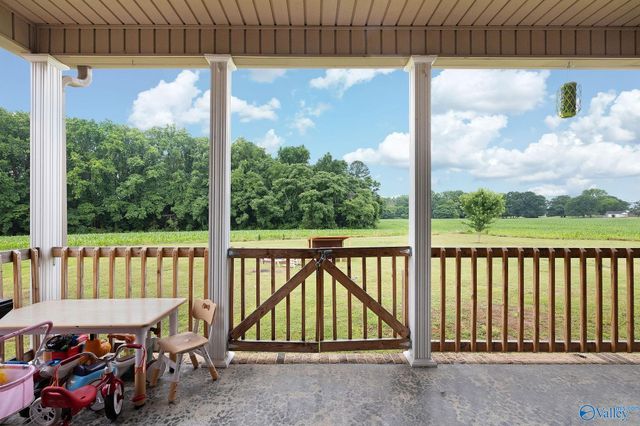 179 Timberline Drive, Arab, AL 35016