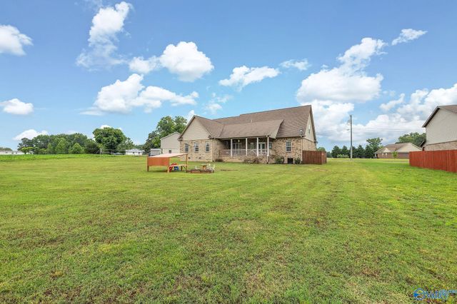 179 Timberline Drive, Arab, AL 35016