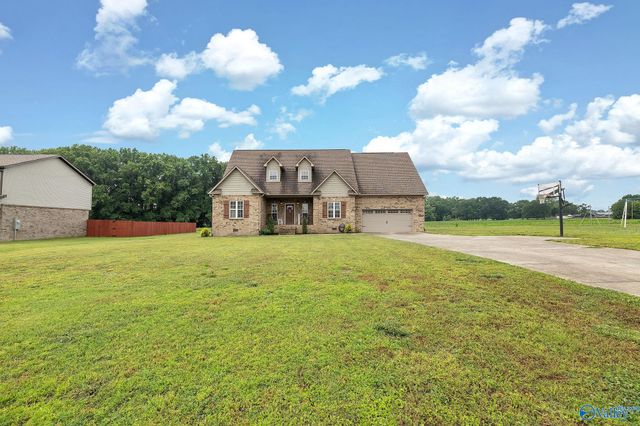 179 Timberline Drive, Arab, AL 35016