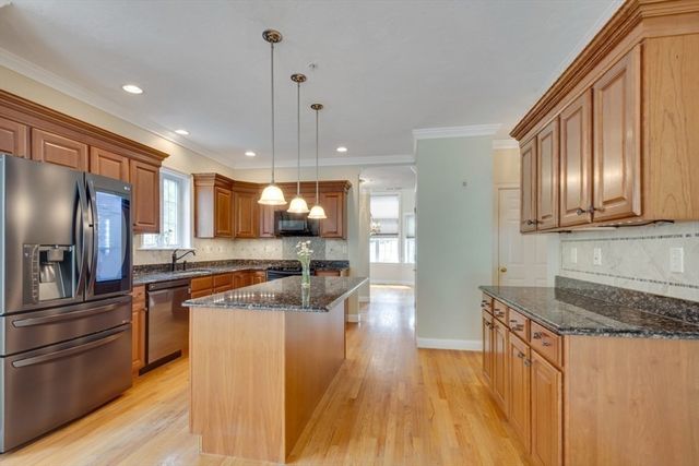 308 Sprucewood Ln 308, Clinton, MA 01510