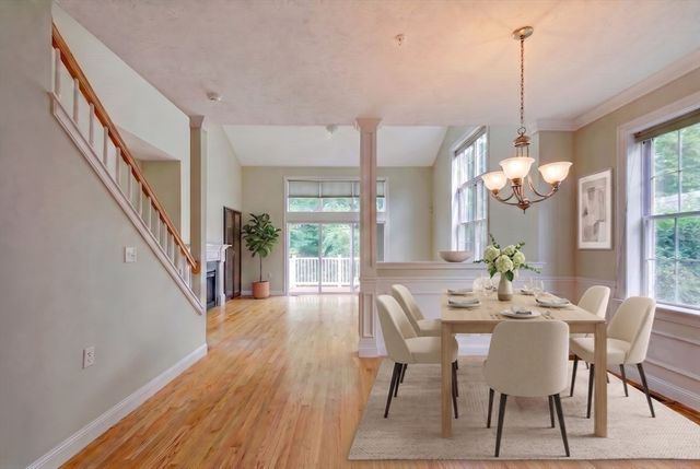 308 Sprucewood Ln 308, Clinton, MA 01510