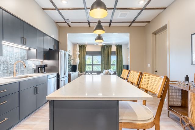 1014 16th Ave S Unit 203, Nashville, TN 37212