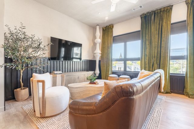 1014 16th Ave S Unit 203, Nashville, TN 37212