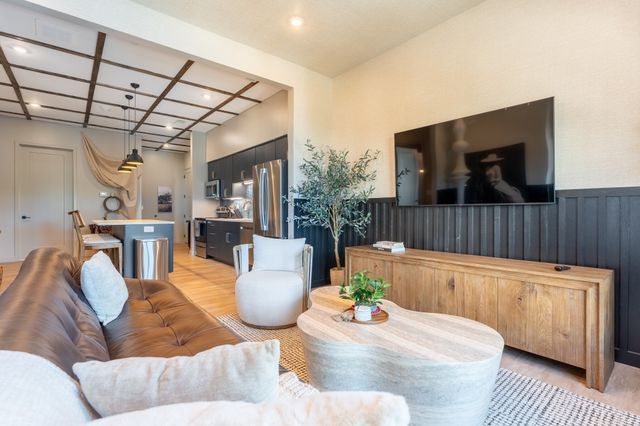 1014 16th Ave S Unit 203, Nashville, TN 37212