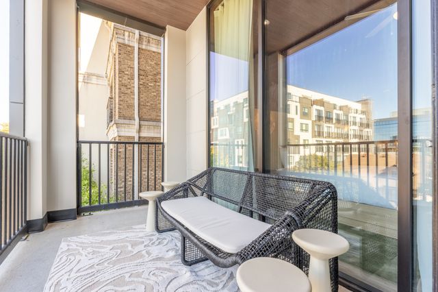 1014 16th Ave S Unit 203, Nashville, TN 37212