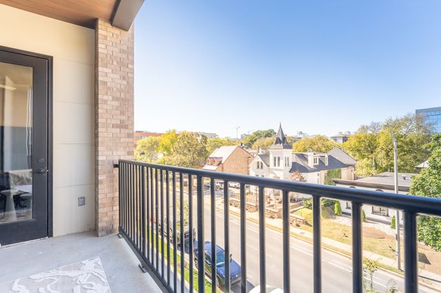 1014 16th Ave S Unit 203, Nashville, TN 37212