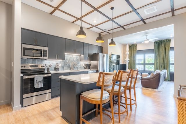 1014 16th Ave S Unit 203, Nashville, TN 37212