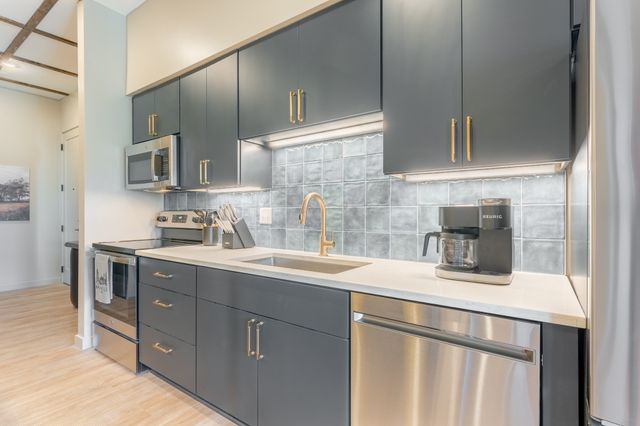 1014 16th Ave S Unit 203, Nashville, TN 37212