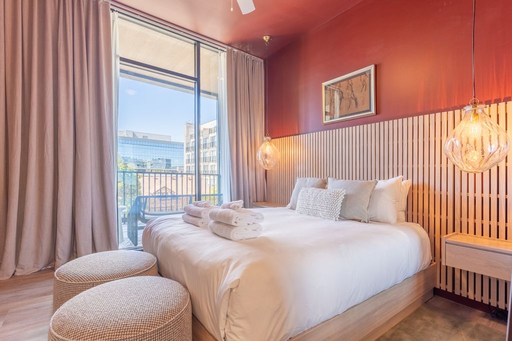 1014 16th Ave S Unit 203, Nashville, TN 37212