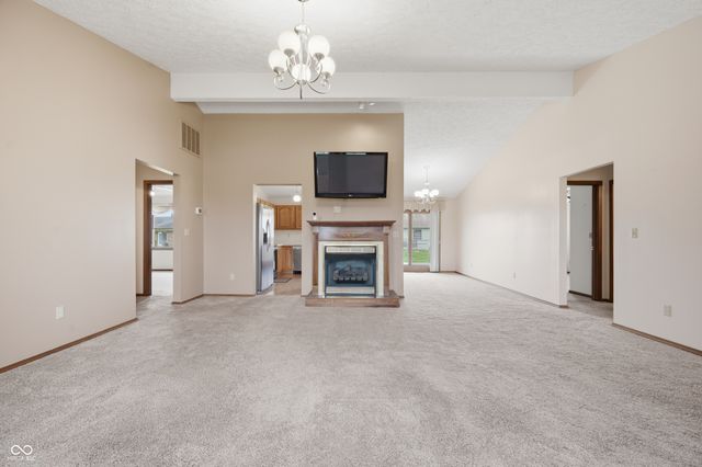 2100 N Halifax Drive, Muncie, IN 47304