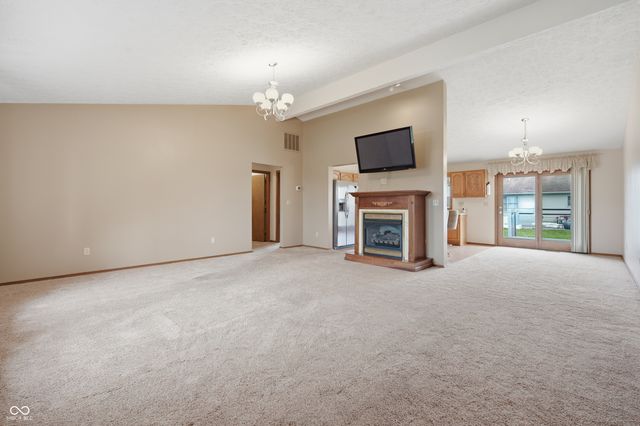 2100 N Halifax Drive, Muncie, IN 47304