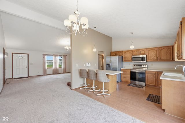 2100 N Halifax Drive, Muncie, IN 47304