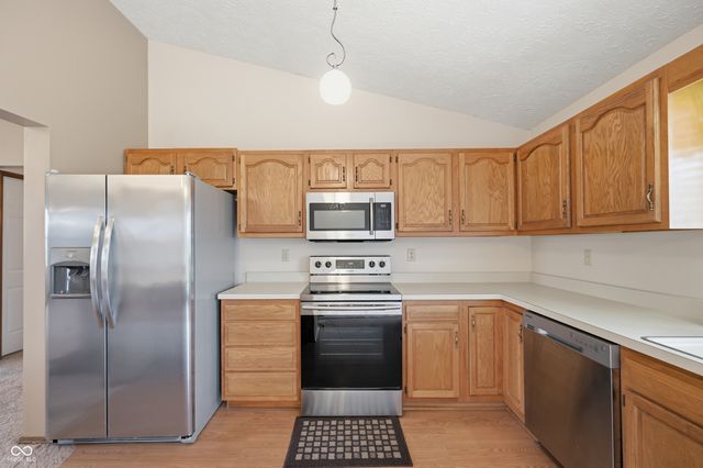 2100 N Halifax Drive, Muncie, IN 47304