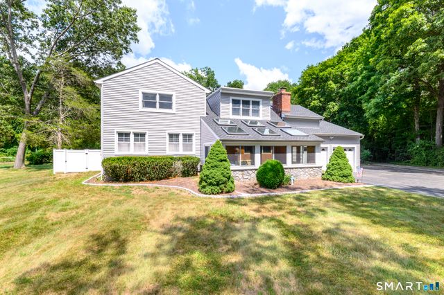 2 Thistle Road, Norwalk, CT 06851