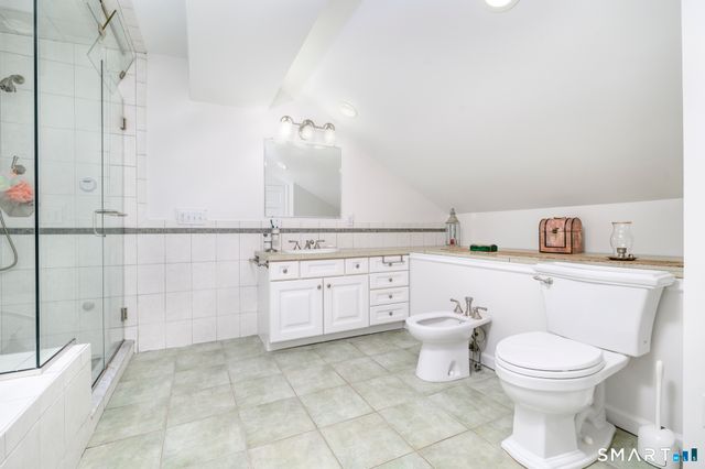 2 Thistle Road, Norwalk, CT 06851