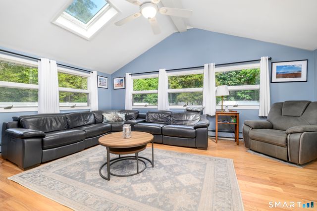 2 Thistle Road, Norwalk, CT 06851