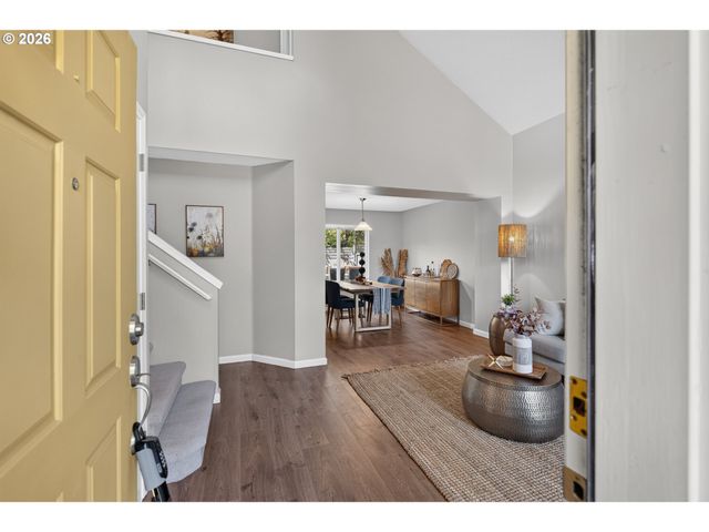12739 Sw LESSER Rd, Portland, OR 97219