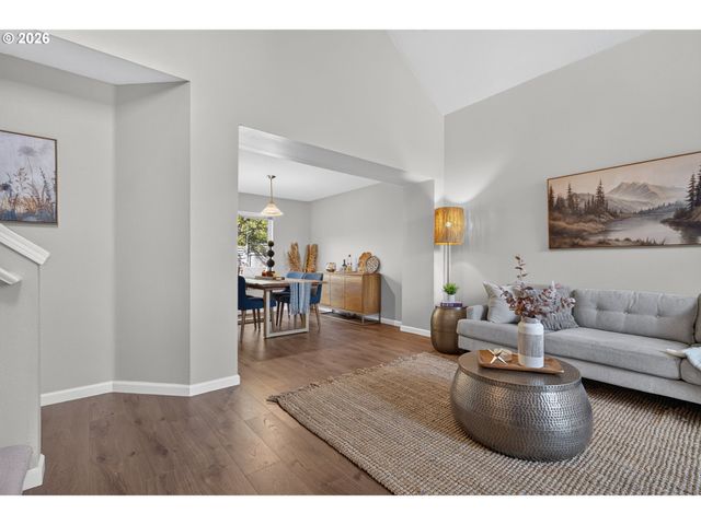 12739 Sw LESSER Rd, Portland, OR 97219