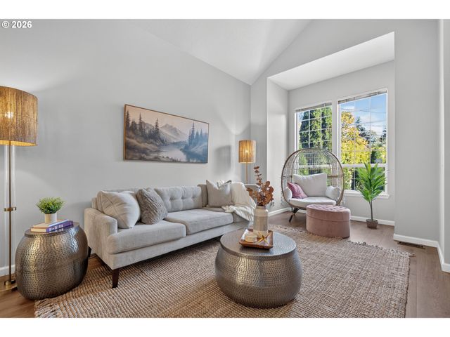 12739 Sw LESSER Rd, Portland, OR 97219