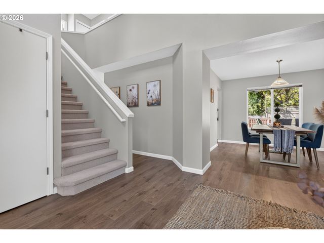 12739 Sw LESSER Rd, Portland, OR 97219