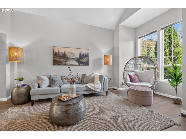 12739 Sw LESSER Rd, Portland, OR 97219