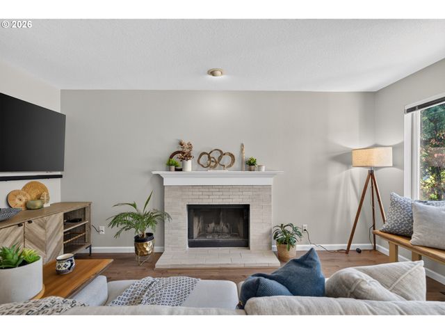 12739 Sw LESSER Rd, Portland, OR 97219