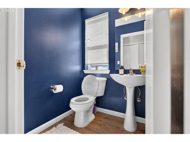 12739 Sw LESSER Rd, Portland, OR 97219