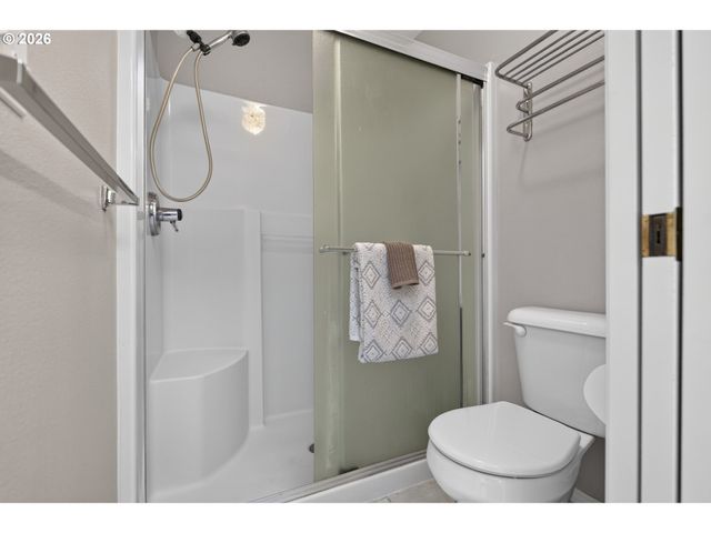 12739 Sw LESSER Rd, Portland, OR 97219