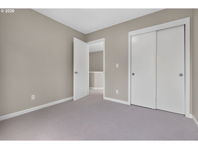 12739 Sw LESSER Rd, Portland, OR 97219