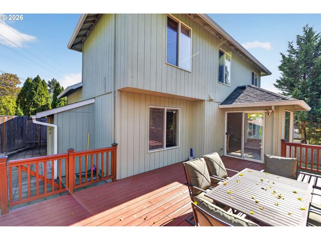 12739 Sw LESSER Rd, Portland, OR 97219